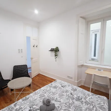 Embassy Arriaga Private Elegance In Stylish Shared Affittacamere *
