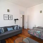 Embassy Arriaga Private Elegance In Stylish Shared * Lisboa