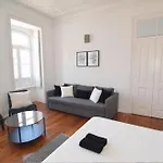 Гостьовий будинок Embassy Arriaga Private Elegance In Stylish Shared