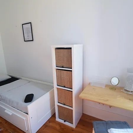 Embassy Arriaga Private Elegance In Stylish Shared ליסבון