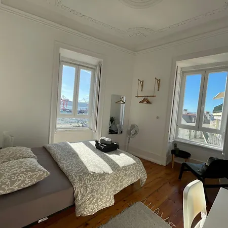 Embassy Arriaga Private Elegance In Stylish Shared Guest house