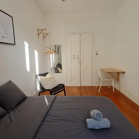 Embassy Arriaga Private Elegance In Stylish Shared Lisbon