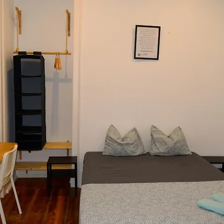 Гостьовий будинок Embassy Arriaga Private Elegance In Stylish Shared *