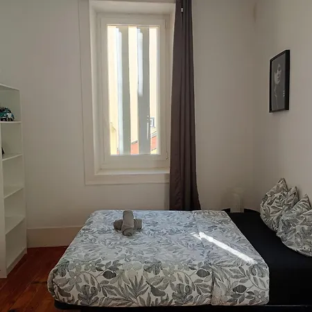 Embassy Arriaga Private Elegance In Stylish Shared Guest house Lisbon
