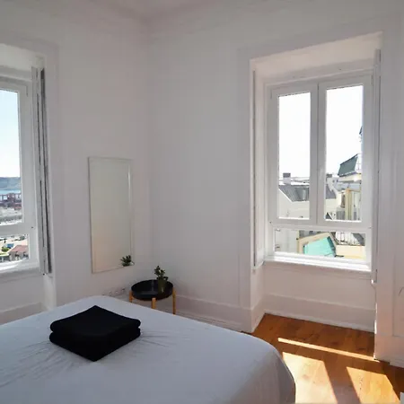Embassy Arriaga Private Elegance In Stylish Shared Lisboa